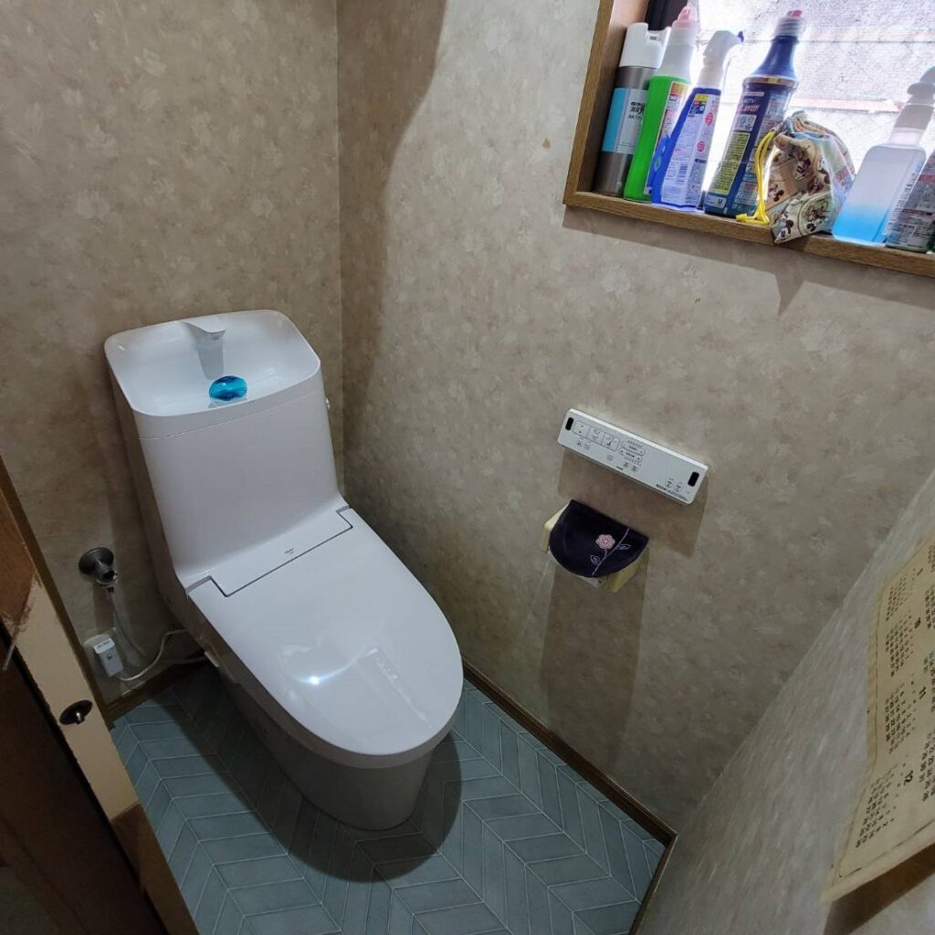 墨田区　トイレ交換工事