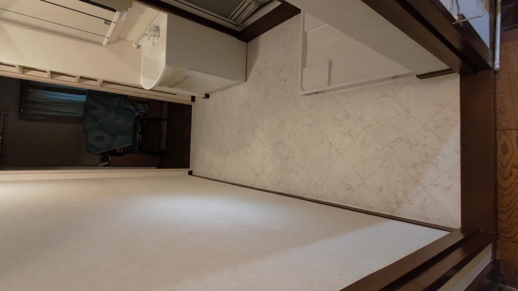 新宿区　床補修工事