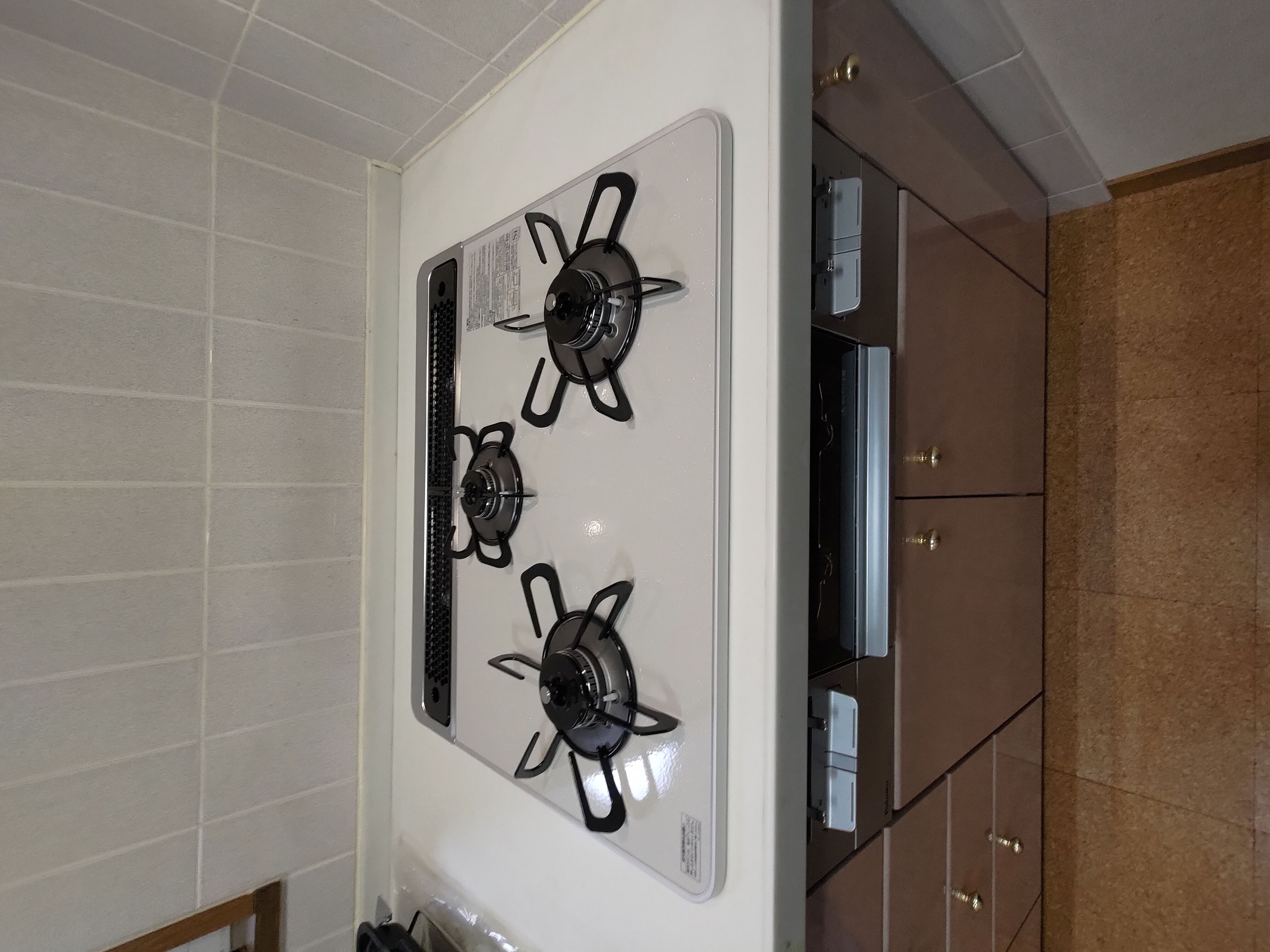 新宿区　レンジフード・コンロ交換工事